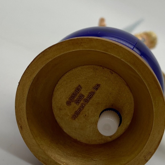 Hallmark Keepsake Tinker Bell Peter Pan Wind Up Motion Ornament and Card 2002 - Picture 7 of 16